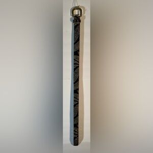 BLACK AND SILVER METALLIC BELT BY ELITE